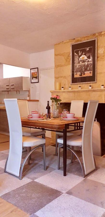 Franreal, 4 Appartements Sarlat-la-Caneda Exterior photo