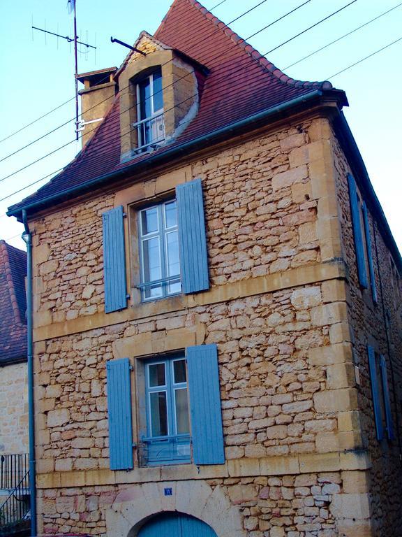 Franreal, 4 Appartements Sarlat-la-Caneda Exterior photo