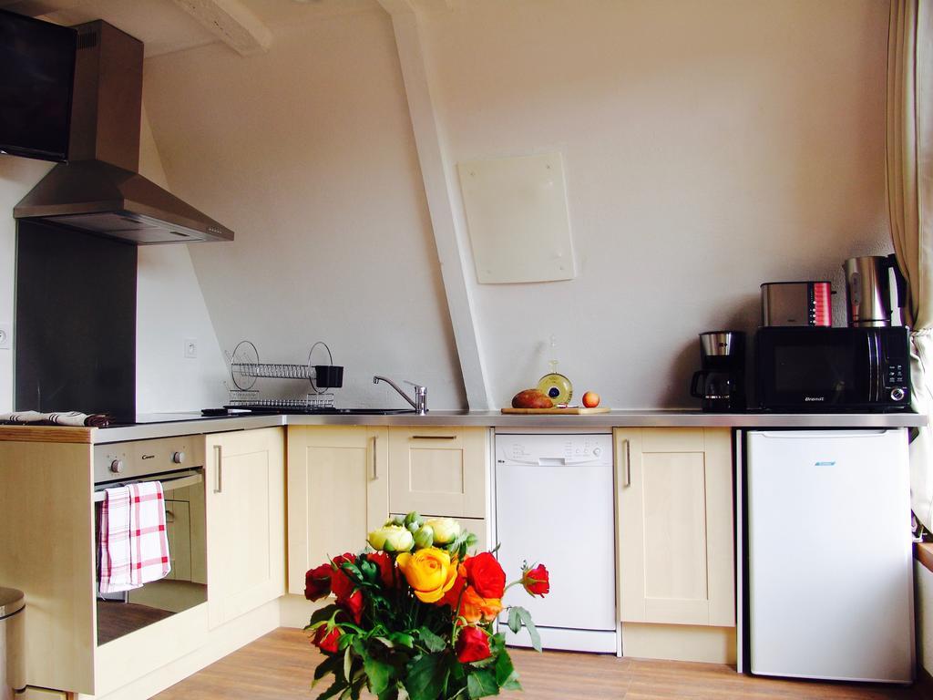 Franreal, 4 Appartements Sarlat-la-Caneda Exterior photo