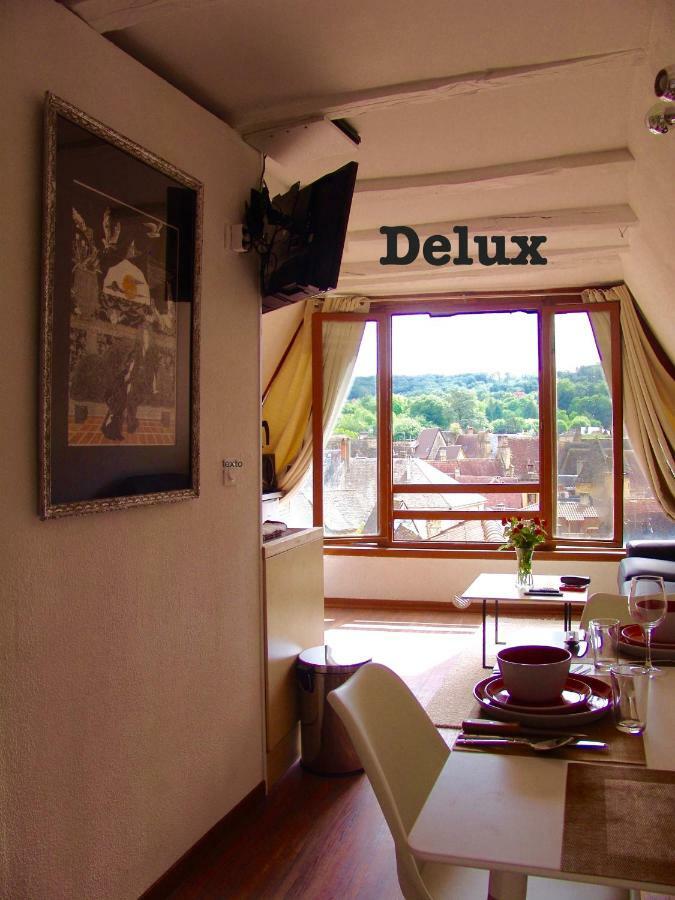 Franreal, 4 Appartements Sarlat-la-Caneda Exterior photo